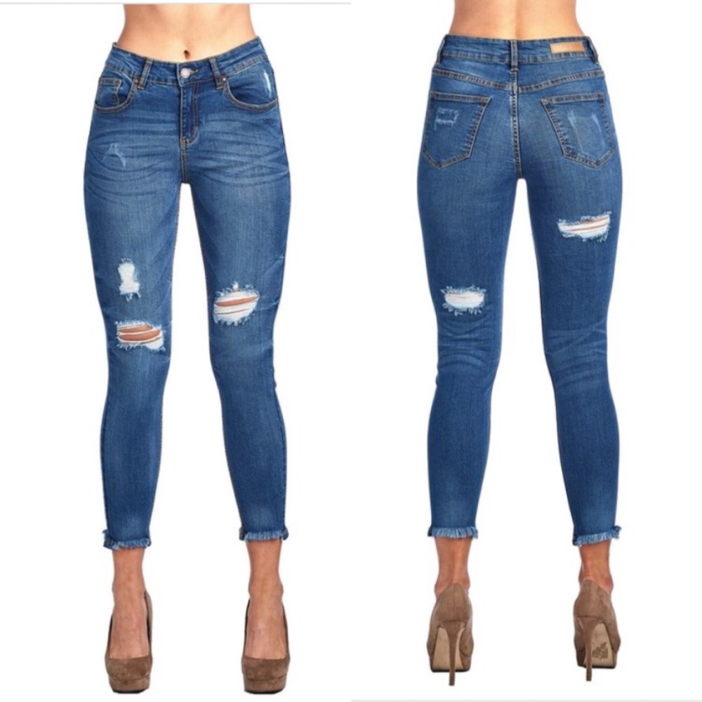 Medium Wash Frayed Bottom Jeans| MAKE A OFFERm